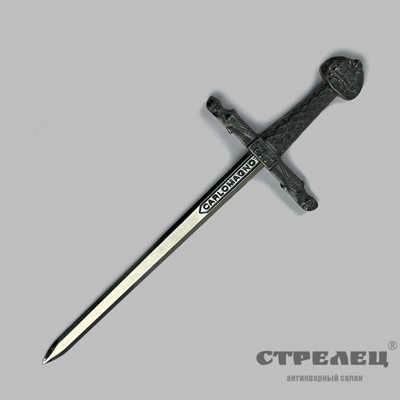 картинка — нож для конвертов в виде меча carlomagno