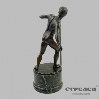 картинка — бронзовая статуэтка «метатель копья». германия, начало 20 века