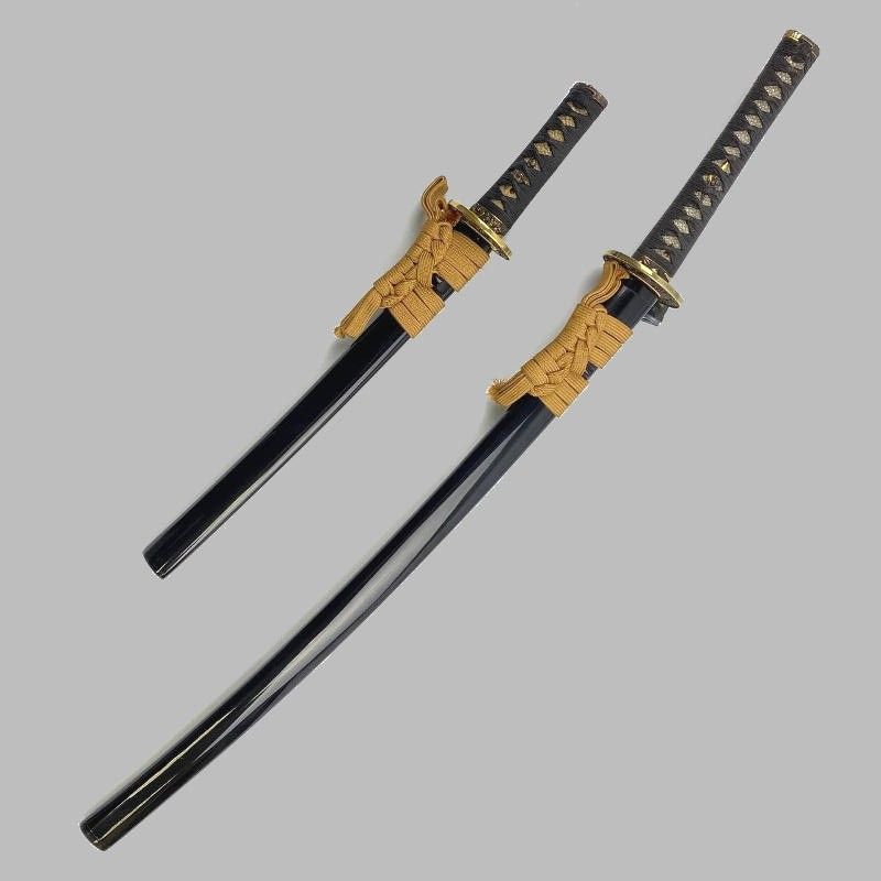картинка дайсё (пара мечей — дайто и сёто), 16 век 