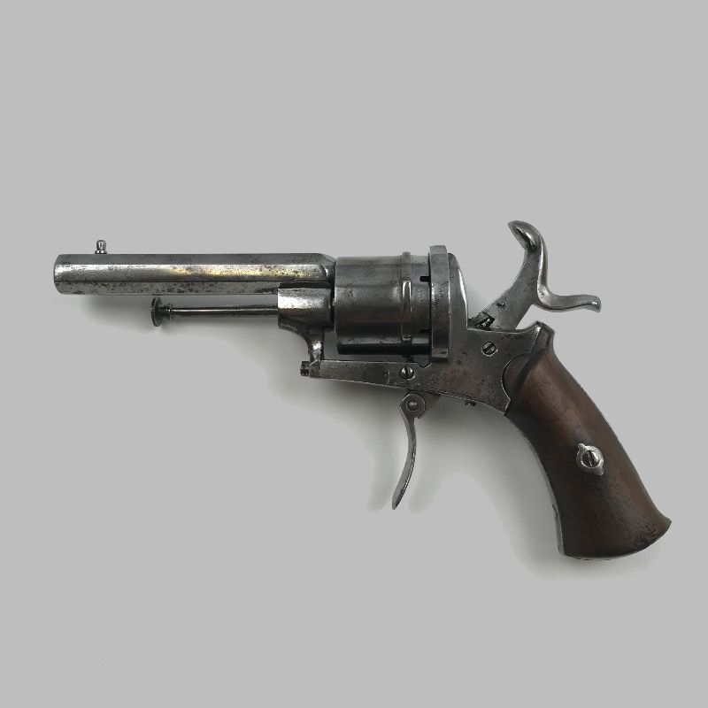 картинка револьвер шпилечный, бельгийский системы лефоше обр. 1860-1877 гг.