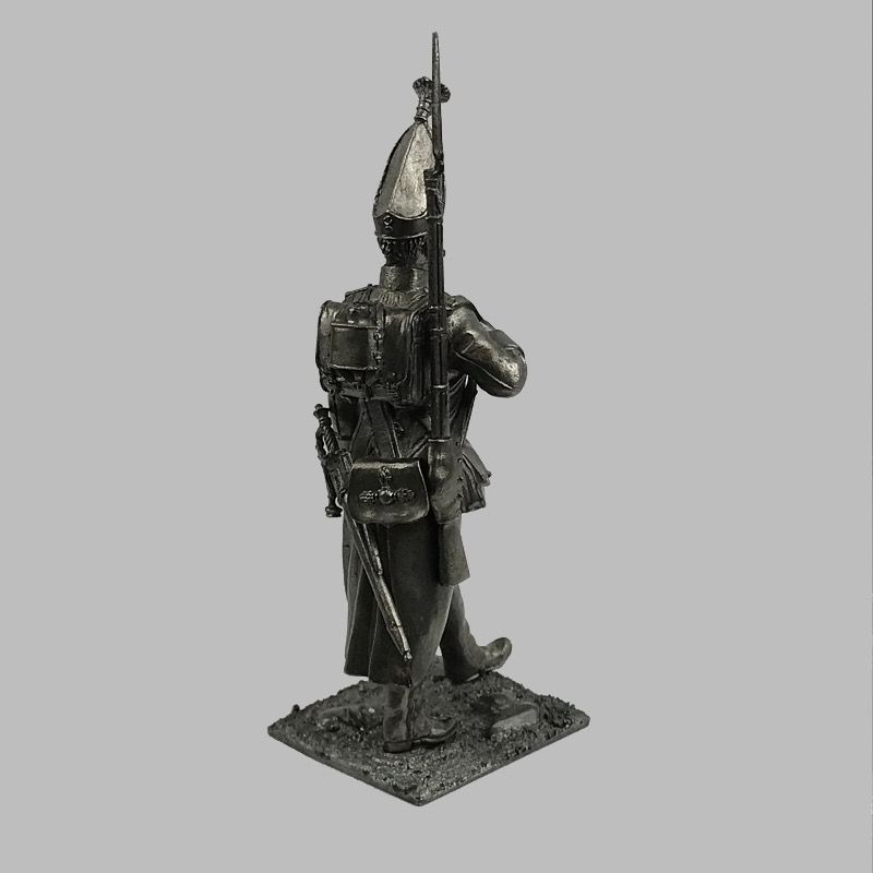 картинка оловянный солдатик «регулярная пехота 1812-14 гг. рядовой в походной колонне»