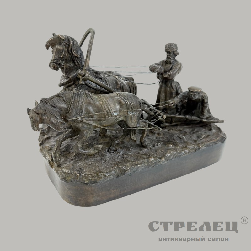 фото — бронзовая скульптура «зимняя тройка». е. напс, ок. 1880 г.