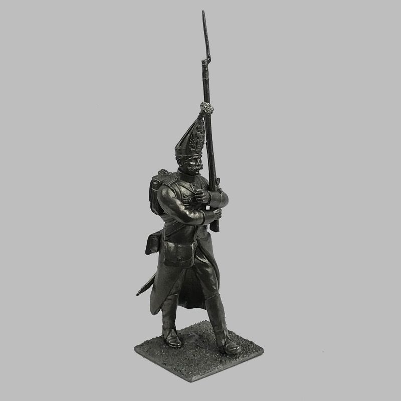 картинка оловянный солдатик «рядовой во фронте - под курок»