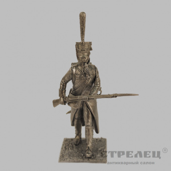 фото — оловянный солдатик «рядовой во фронте по команде на руку» мод.2. гк