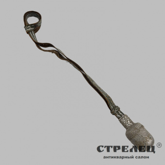 картинка — темляк кожаный с серебряным жёлудем