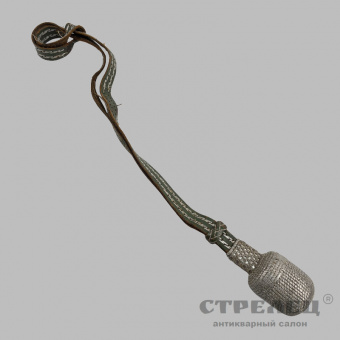 картинка — темляк кожаный с серебряным жёлудем