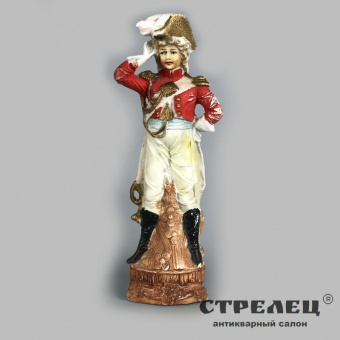 картинка фарфоровая статуэтка «молодой офицер». европа