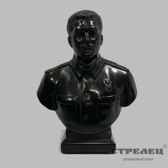 картинка — статуэтка «бюст и.в. сталина», шумгит. ссср, середина 20 века