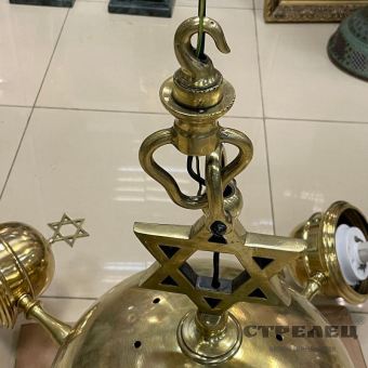 картинка люстра с четырьмя плафонами из синагоги