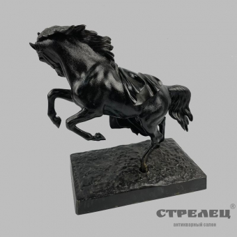 картинка статуэтка «конь с накидкой». касли, 1958 год