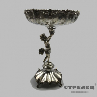 картинка парные серебряные вазы. европа