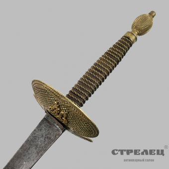 картинка — пара фехтовальных шпаг и трость со встроенным шпажным клинком, 19 век