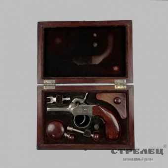картинка пистолет дорожный капсюльный с принадлежностями. англия, 19 век