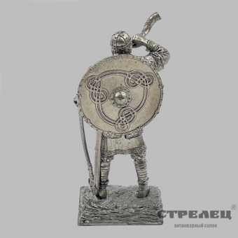 картинка — оловянный солдатик «хирдмен с сигнальным рогом  9-10 век» 