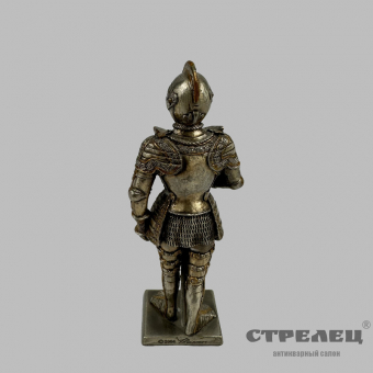 картинка — солдатик «средневековый пеший рыцарь с  мечом», veronese (италия)