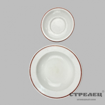 картинка пара фарфоровых тарелок teno. третий рейх