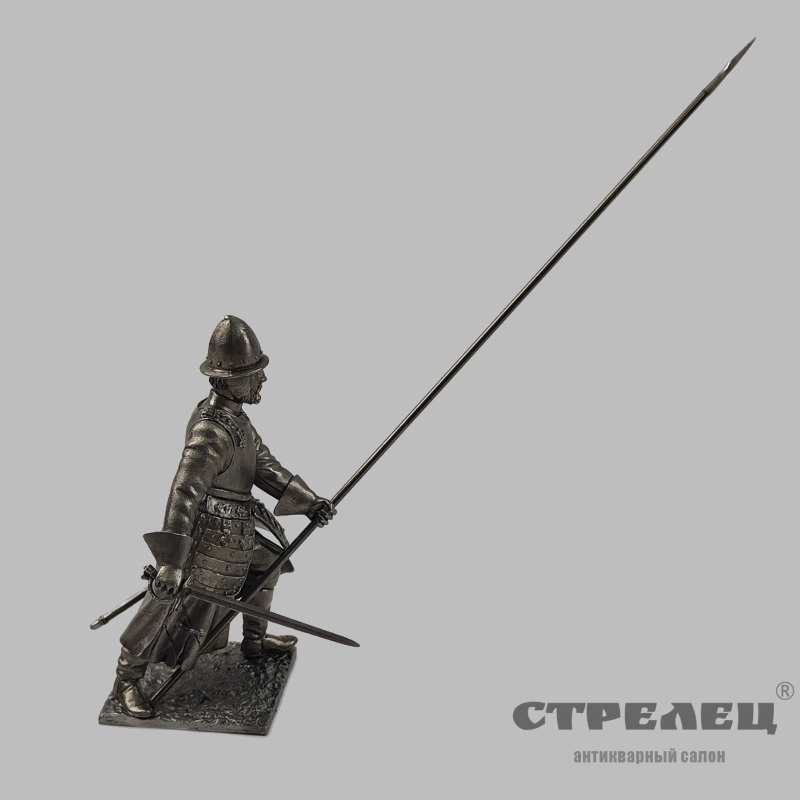 картинка — оловянный солдатик «пикинёр первого выборного полка нового строя в бою»