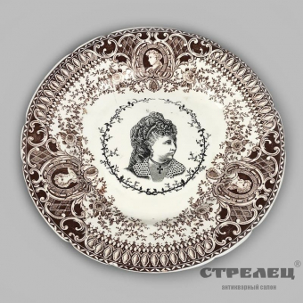 картинка тарелки фарфоровые с портретами, 4 штуки. франция, начало 20 века