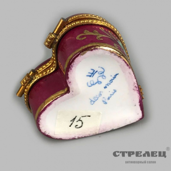 картинка фарфоровая шкатулка сердечком. paris. франция