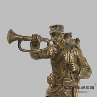 картинка статуэтка «военный трубач». франция, начало 20 века