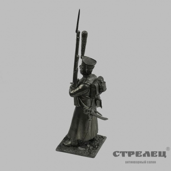 картинка оловянный солдатик «рядовой в шеренге по команде — под курок»