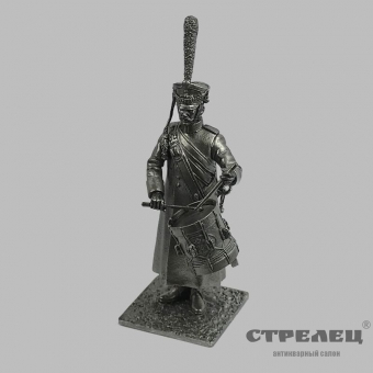 картинка оловянный солдатик «барабанщик в строю»