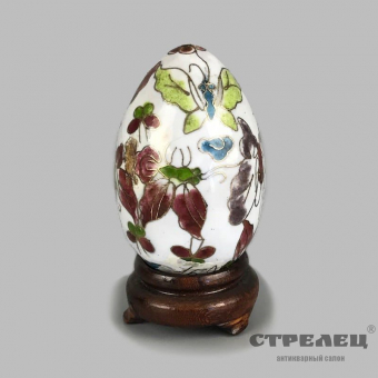 картинка декоративное яйцо на подставке. клуазоне. китай