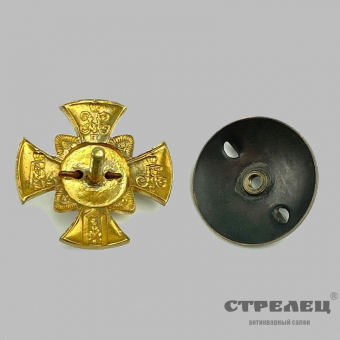 картинка — нагрудный знак александровского военного училища