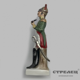 картинка фарфоровый солдатик «soldat d'infanterie». европа, начало 20 века 