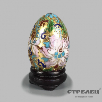 картинка декоративное яйцо на подставке. китай