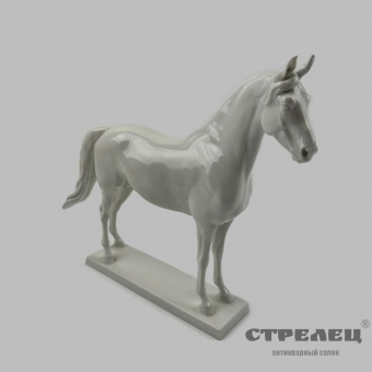 картинка — фарфоровая статуэтка «белый конь». allach. германия